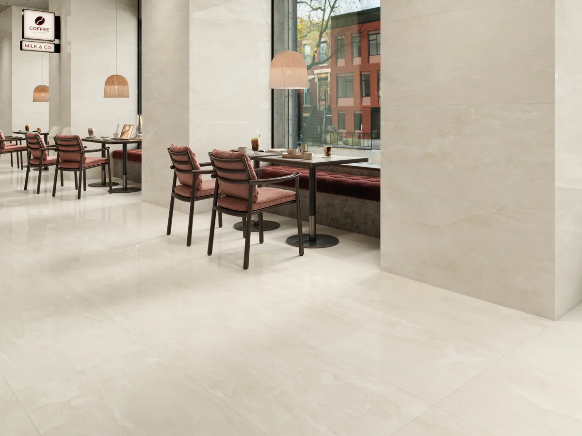 Miami Cream en un espacio comercial