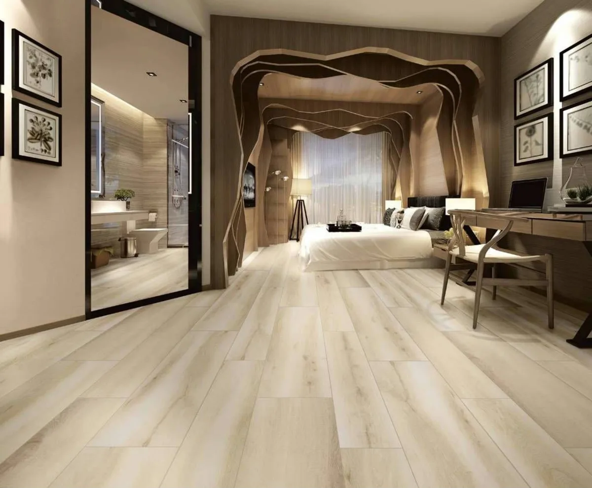 Hollywood Almond en un dormitorio