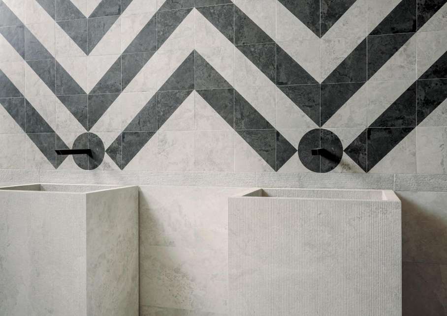 Amazing Avorio en un ba&ntilde;o